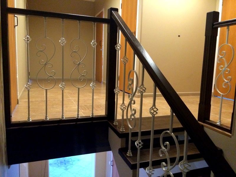 лестницы на второй этаж в частном доме в Санкт-Петербурге и Беларуси